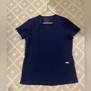 Navy Figs Casma XS scrub top